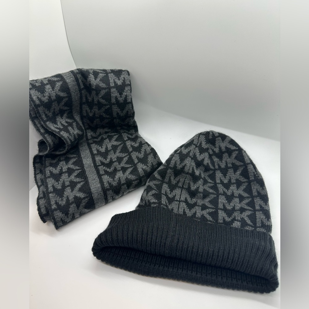 MICHAEL KORS Monogram Hat & Matching Scarf. Like new.
